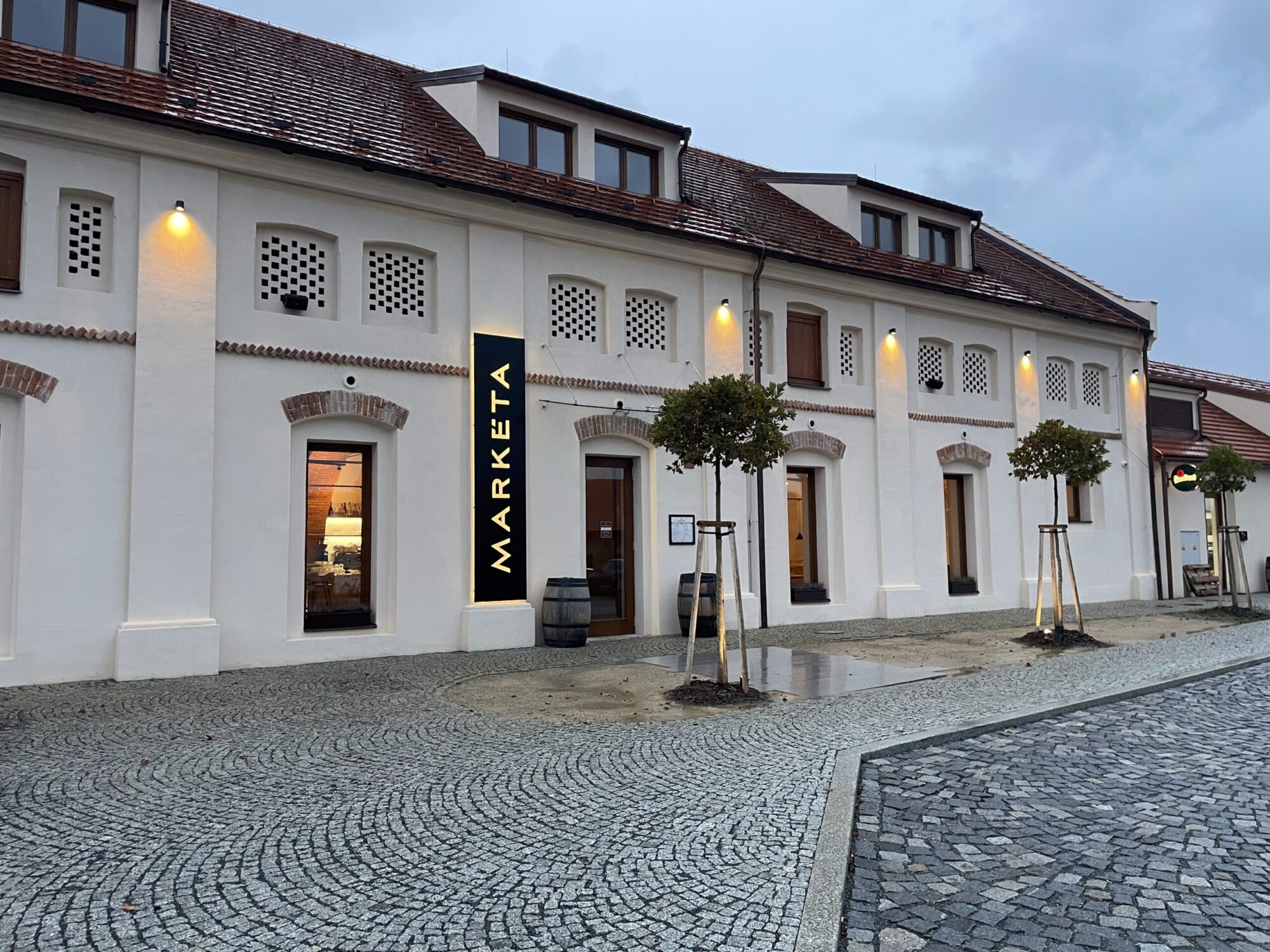 Instalace ozvučení Bose restaurace Markéta